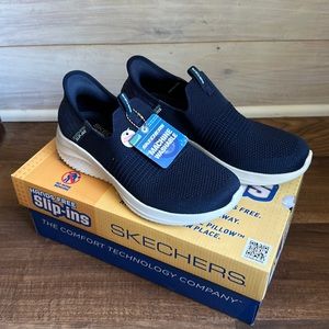 Skechers Navy Slip-Ins Sneakers-size 7-NWT